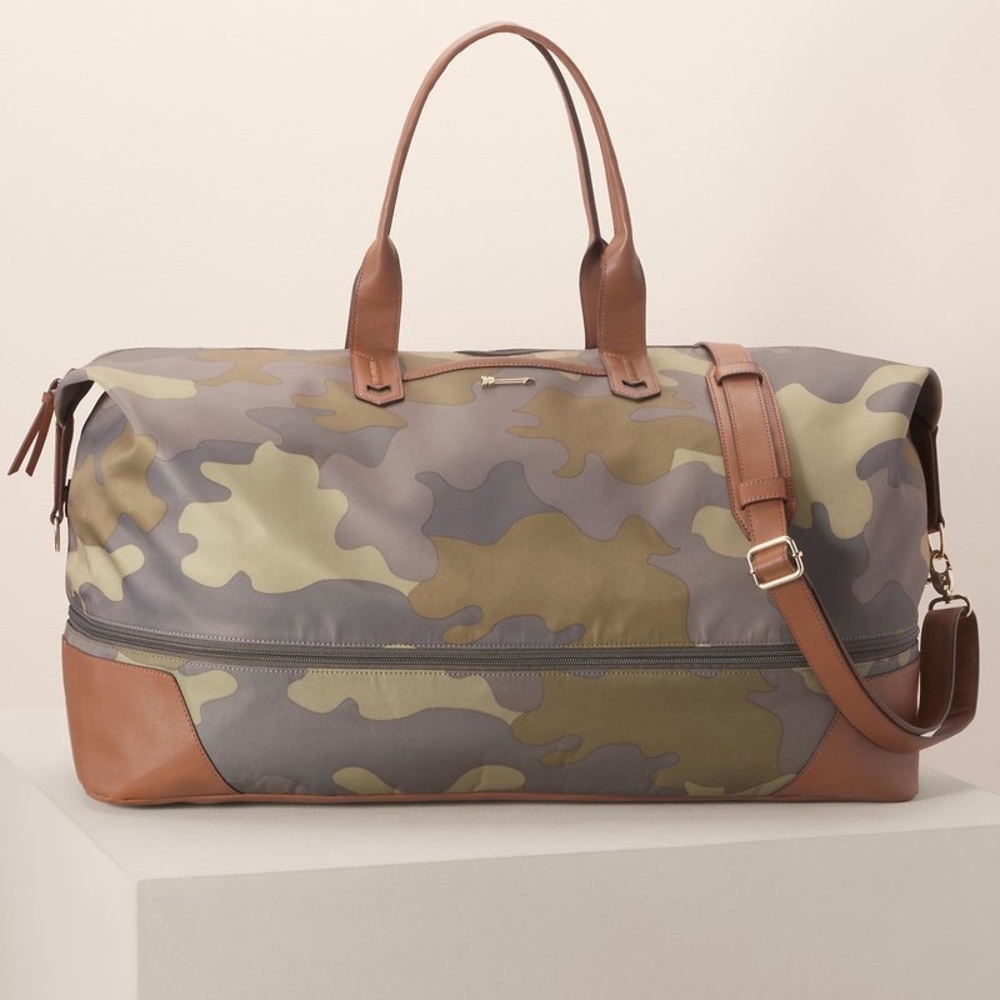 Stella & Dot Vacay bag